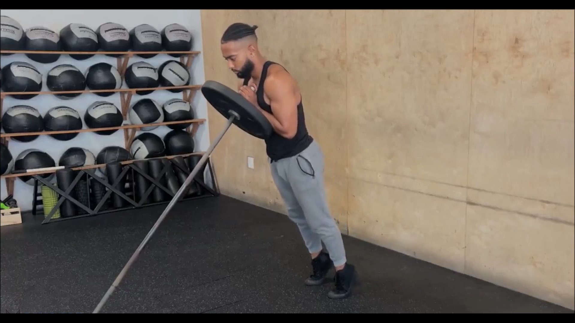 Landmine Calf Raise/لندمین ساق پشت پا