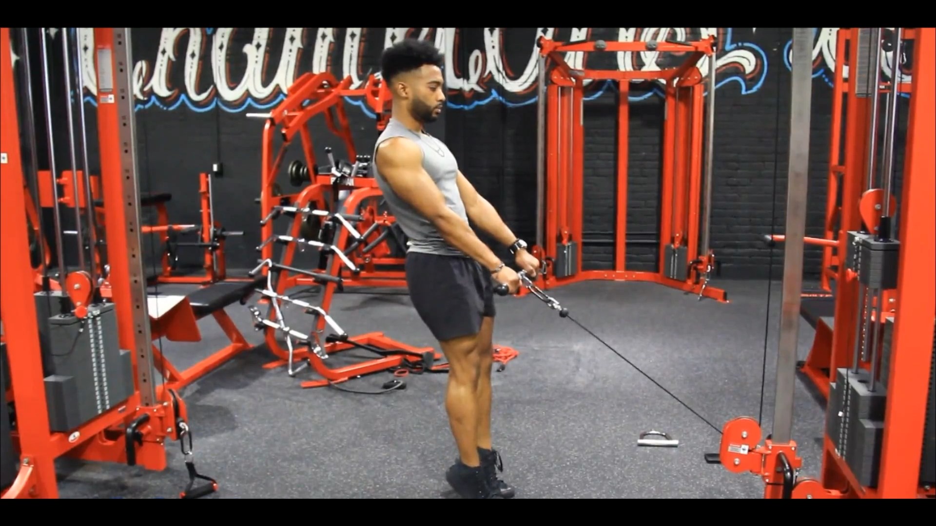 Cable Calve Raise/ساق پشت پا سیم کش ایستاده